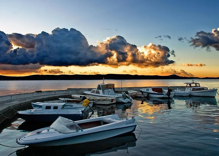 Karneol 비오그라드나모루