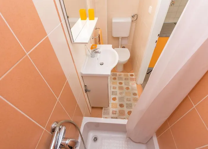 Karneol 비오그라드나모루